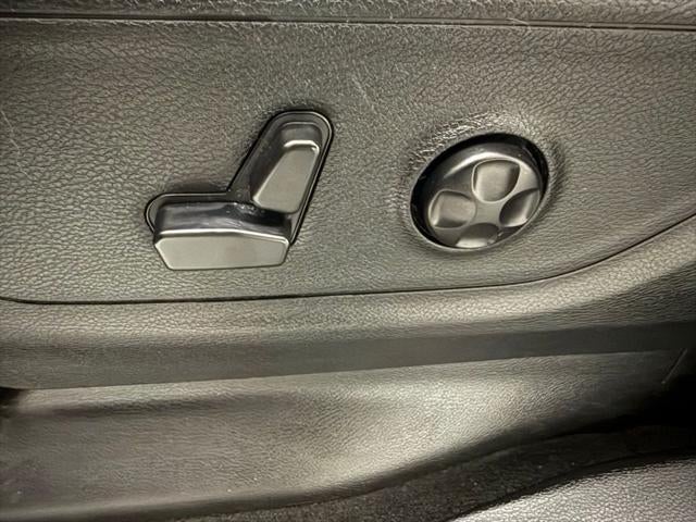 2020 RAM 1500 Big Horn Crew Cab 4x4 5'7' Box