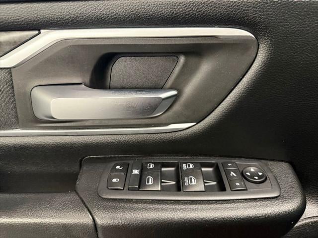 2020 RAM 1500 Big Horn Crew Cab 4x4 5'7' Box