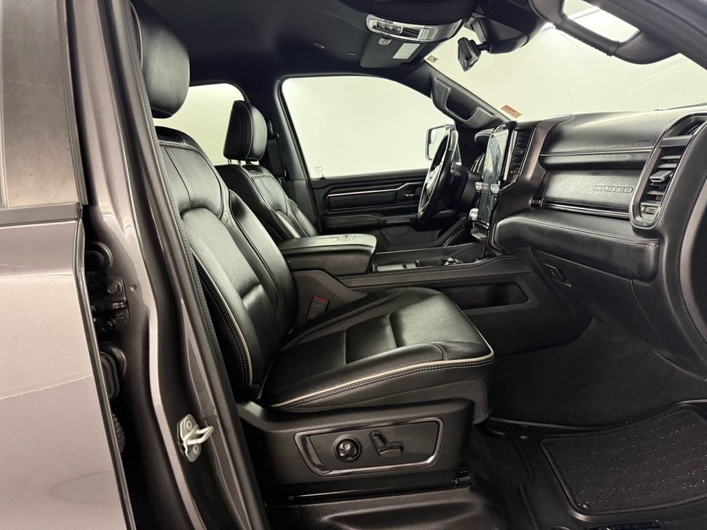 2023 RAM 1500 Limited Crew Cab 4x4 5'7' Box