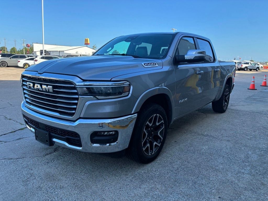 2026 RAM 1500 Laramie Crew Cab 4x4 5'7' Box