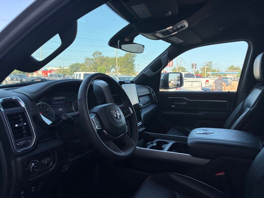 2026 RAM 1500 Laramie Crew Cab 4x4 5'7' Box
