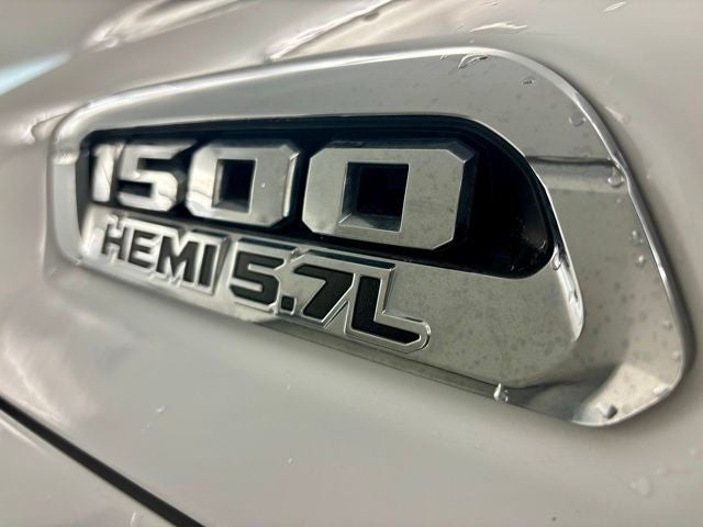 2022 RAM 1500 Laramie Crew Cab 4x4 5'7' Box