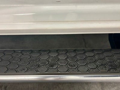 2022 RAM 1500 Laramie Crew Cab 4x4 5'7' Box