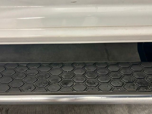 2022 RAM 1500 Laramie Crew Cab 4x4 5'7' Box