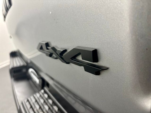 2022 RAM 1500 Rebel Crew Cab 4x4 5'7' Box