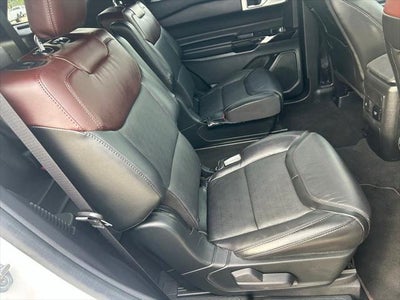 2022 Ford Explorer Platinum