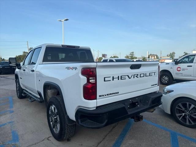 2022 Chevrolet Silverado 2500HD 4WD Crew Cab Standard Bed Custom