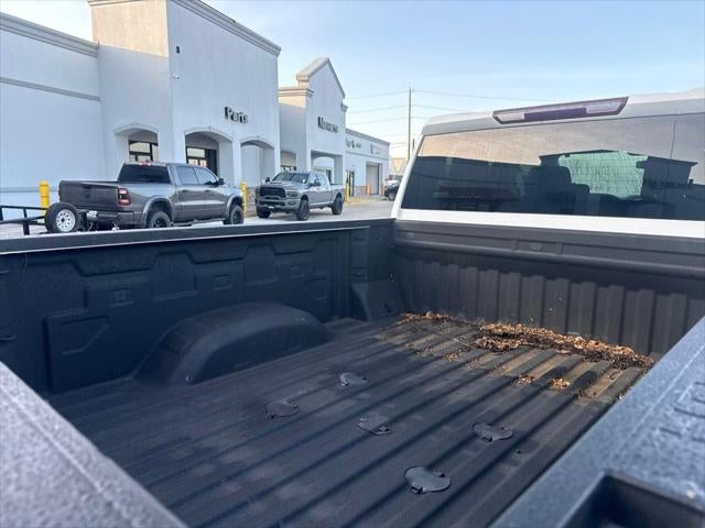 2022 Chevrolet Silverado 2500HD 4WD Crew Cab Standard Bed Custom