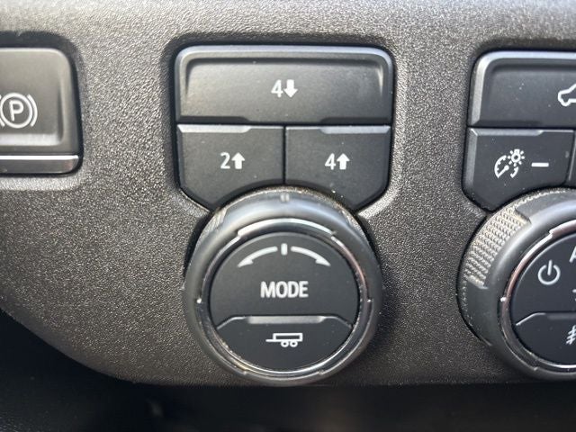 2024 Chevrolet Silverado 3500HD 4WD Crew Cab Long Bed LT