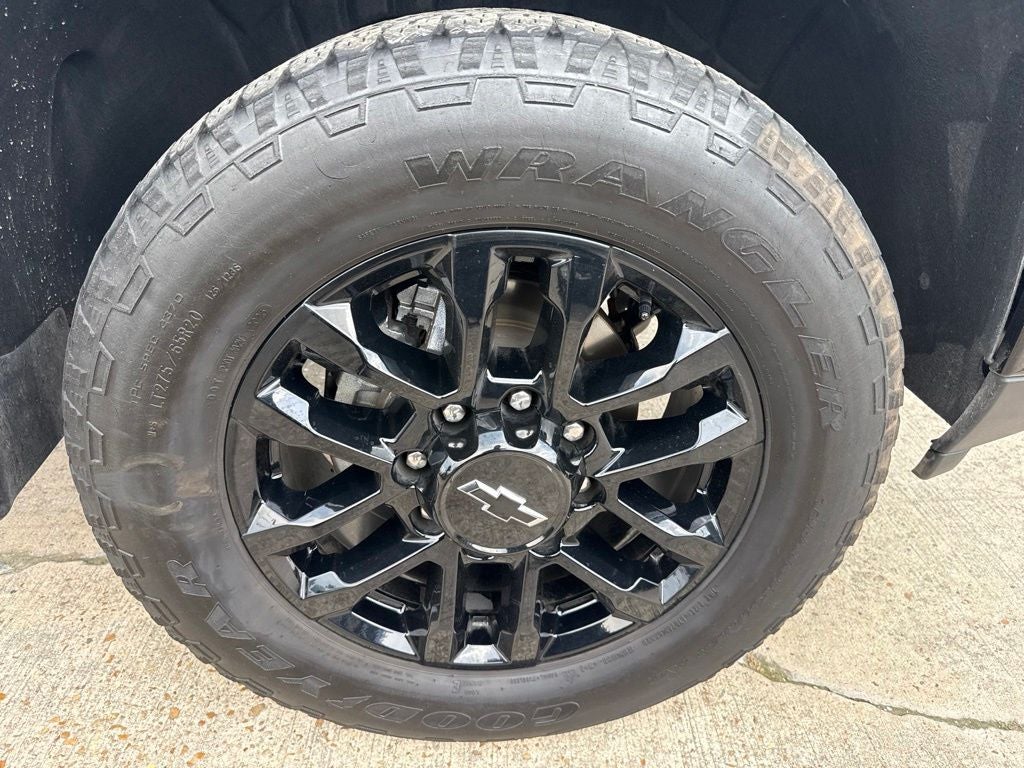2025 Chevrolet Silverado 2500HD 4WD Double Cab Standard Bed Custom