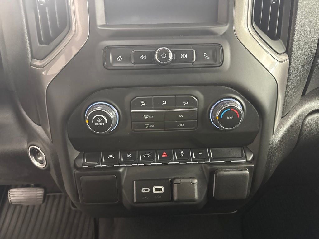 2026 Chevrolet Silverado 1500 2WD Crew Cab Short Bed Custom