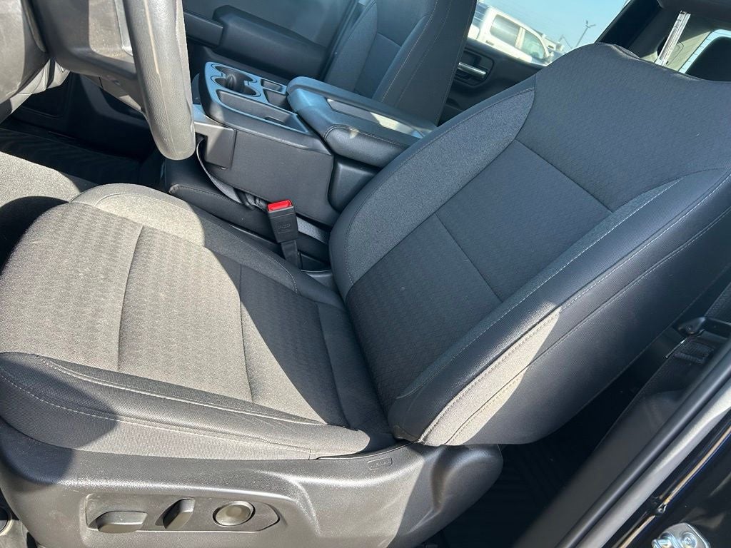 2026 Chevrolet Silverado 1500 2WD Crew Cab Short Bed Custom