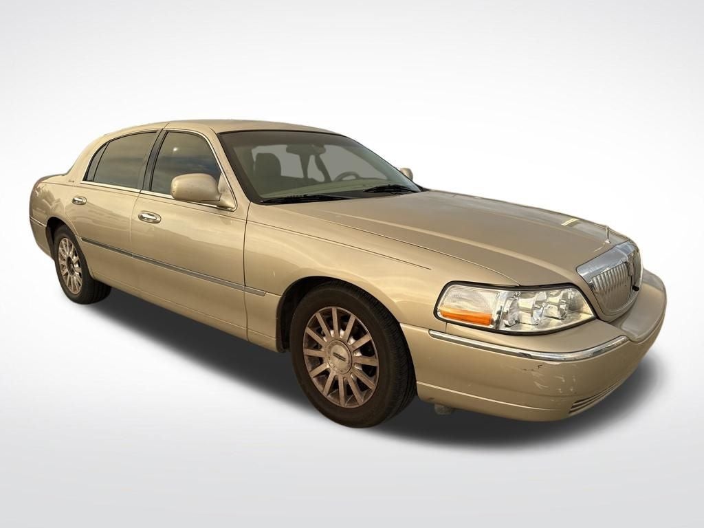 2006 Lincoln Town Car Signature