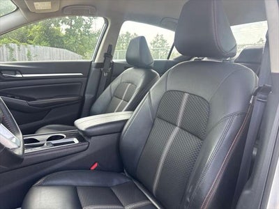 2025 Nissan Altima SR FWD