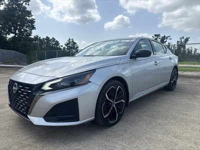 2025 Nissan Altima SR FWD