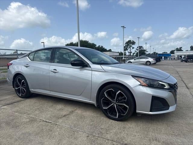 2025 Nissan Altima SR FWD