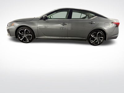 2025 Nissan Altima SR FWD