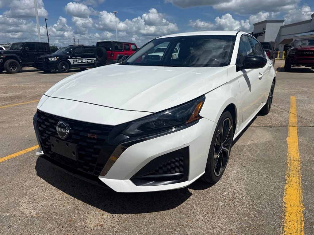 2025 Nissan Altima SR FWD
