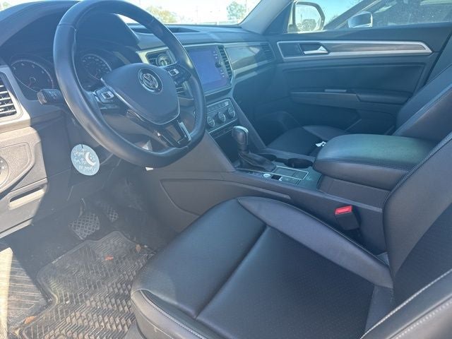 2020 Volkswagen Atlas 2.0T SE w/Technology w/Technology