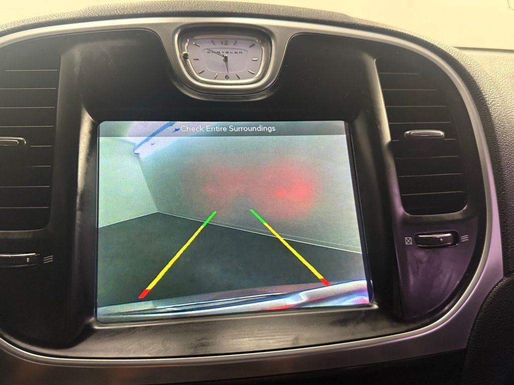 2018 Chrysler 300 Touring L