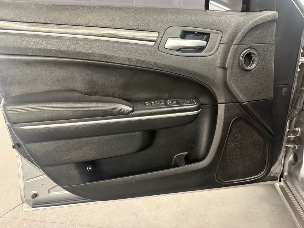 2018 Chrysler 300 Touring L