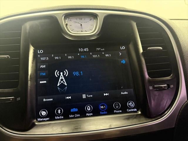 2018 Chrysler 300 Touring L