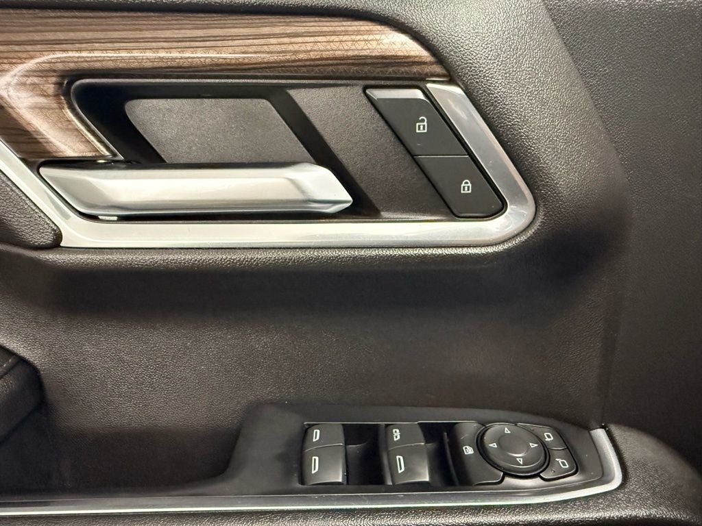 2023 Chevrolet Silverado 1500 2WD Crew Cab Short Bed LT