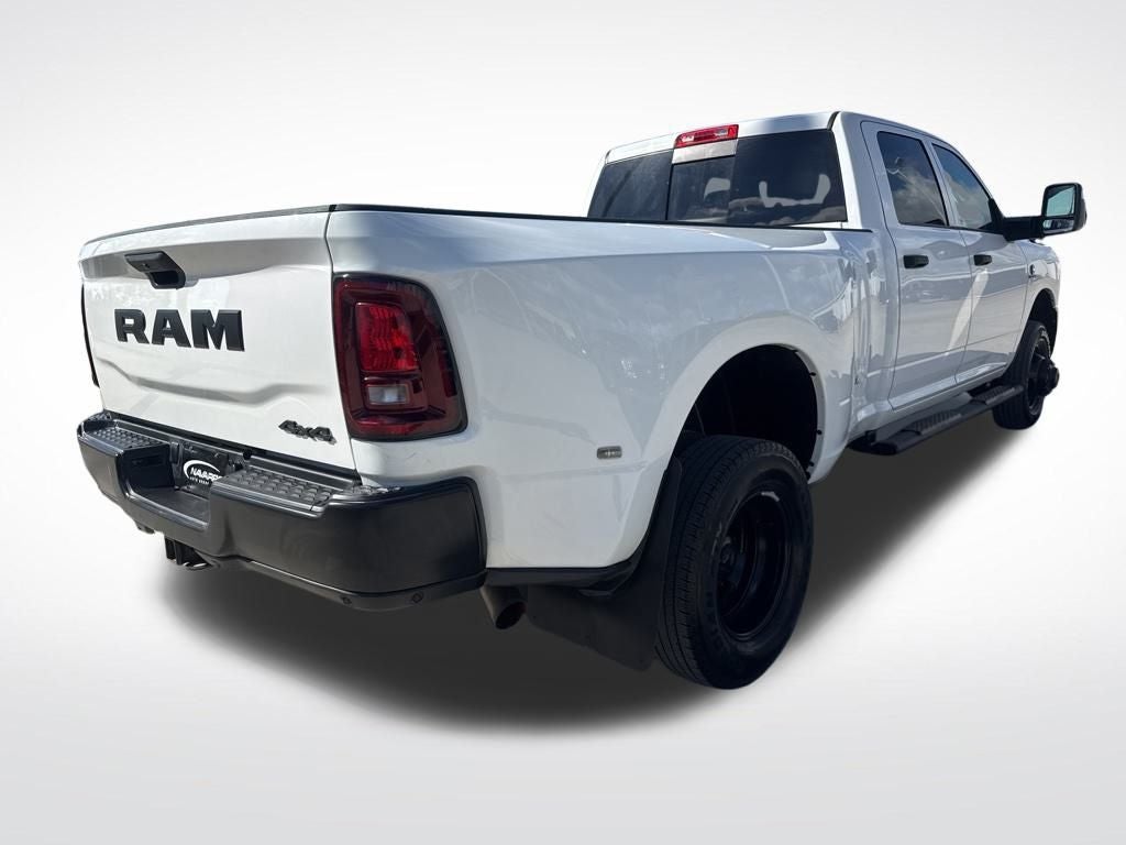 2025 RAM 3500 Tradesman Crew Cab 4x4 8' Box