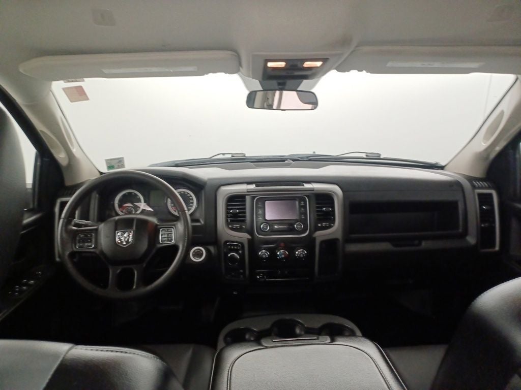 2023 RAM 1500 Classic Tradesman Crew Cab 4x4 5'7' Box