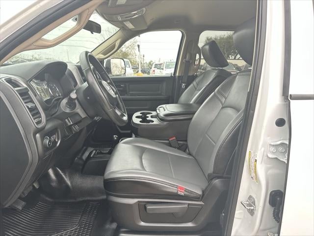 2020 RAM 2500 Tradesman Crew Cab 4x4 6'4' Box