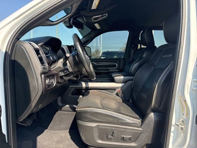 2023 RAM 2500 Laramie Crew Cab 4x4 6'4' Box