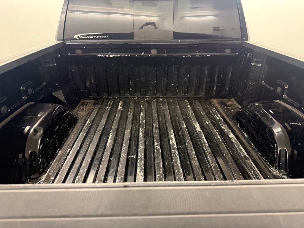 2020 Chevrolet Silverado 1500 4WD Crew Cab Short Bed LTZ