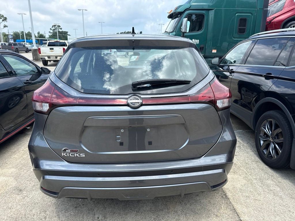 2024 Nissan Kicks S