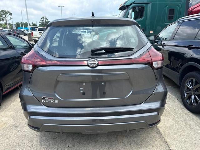 2024 Nissan Kicks S Xtronic CVT