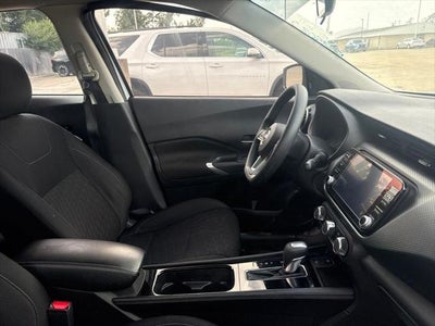 2023 Nissan Kicks SV Xtronic CVT