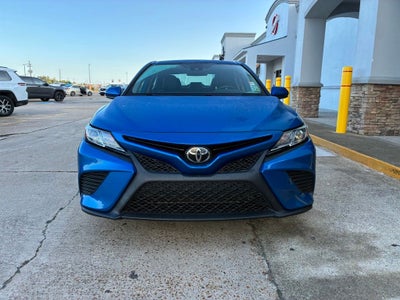 2020 Toyota Camry SE