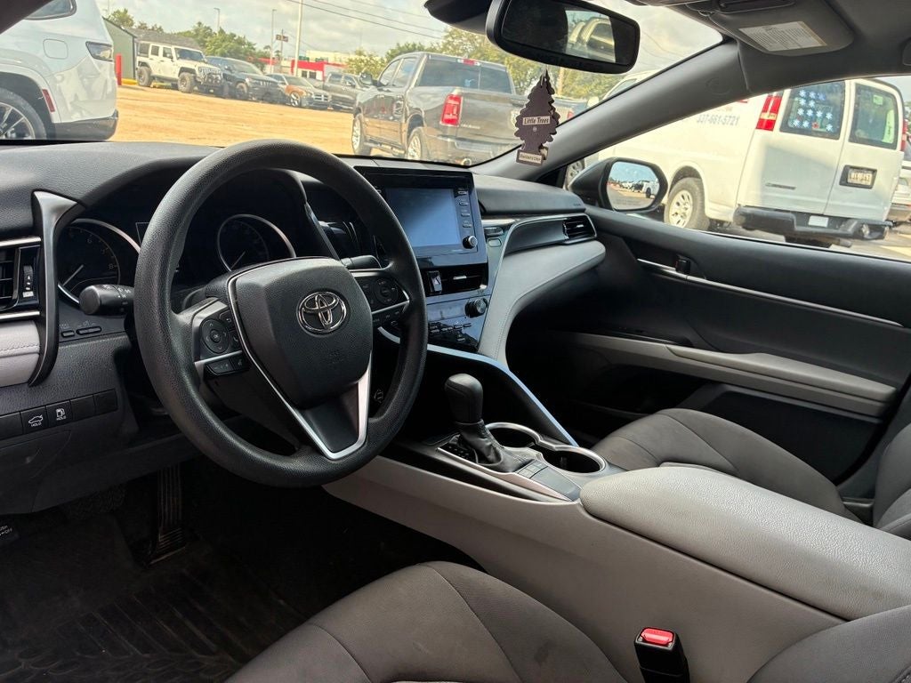 2023 Toyota Camry LE — photo 5