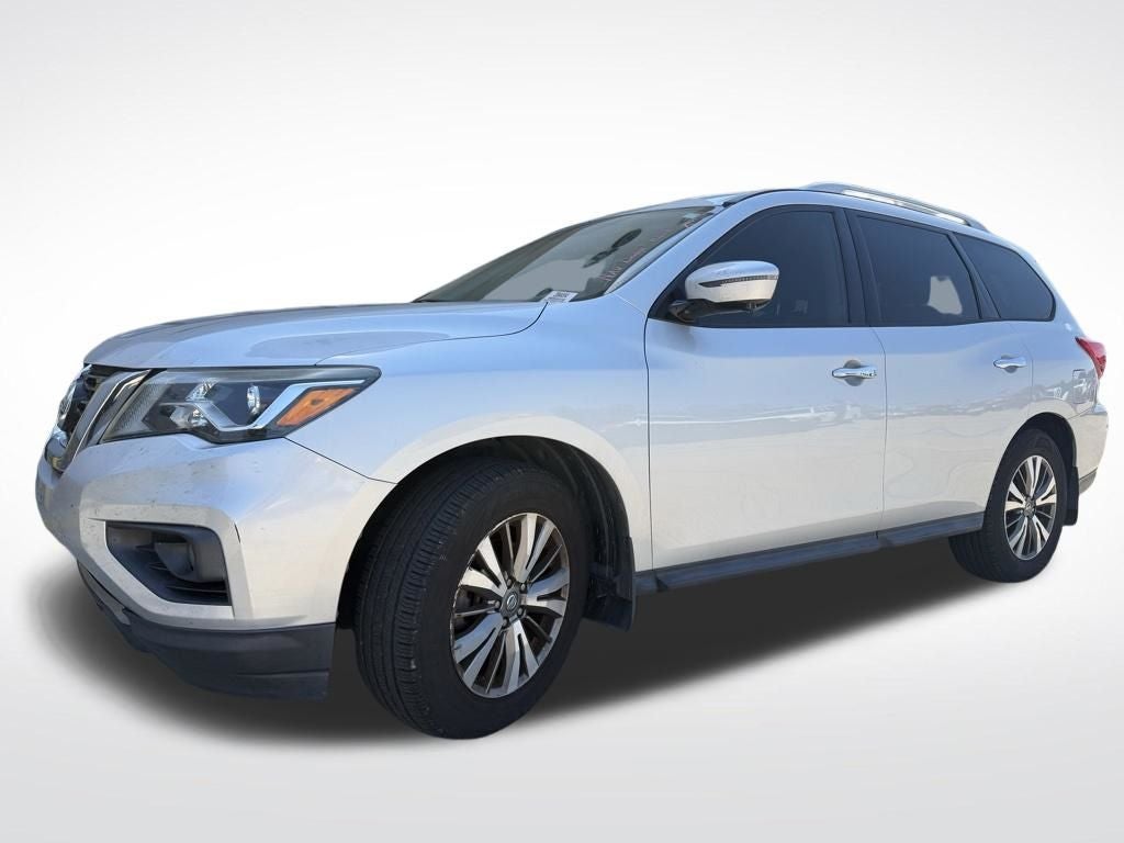 2017 Nissan Pathfinder SL