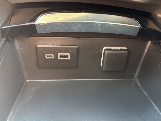 2023 Buick Envision Essence FWD