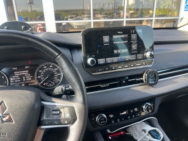 2023 Mitsubishi Outlander SE — photo 13