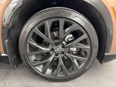 2025 Toyota Crown Signia Limited