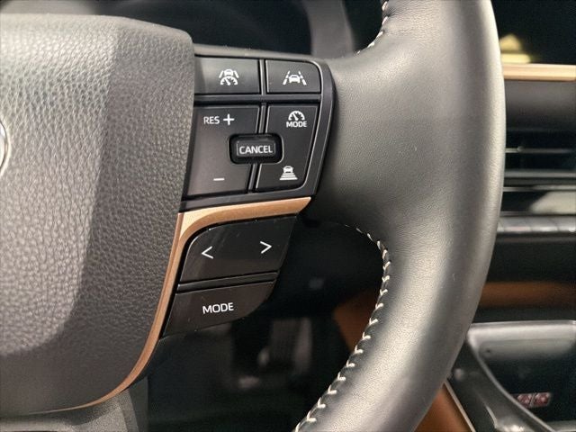 2025 Toyota Crown Signia Limited