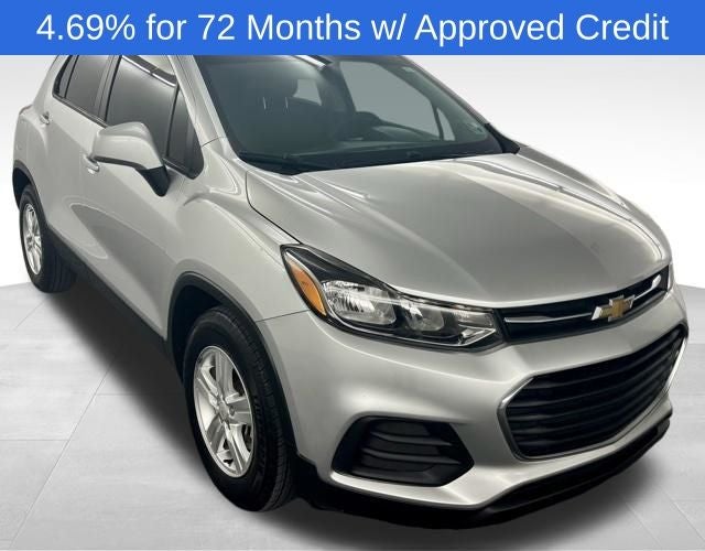2021 Chevrolet Trax LS's photo