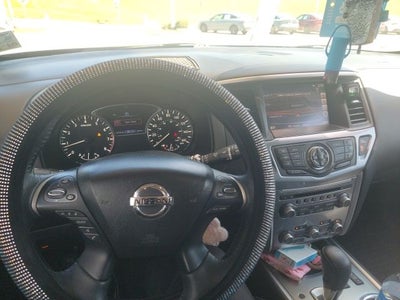 2018 Nissan Pathfinder SL