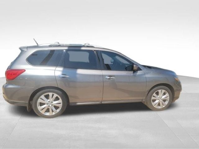2018 Nissan Pathfinder SL