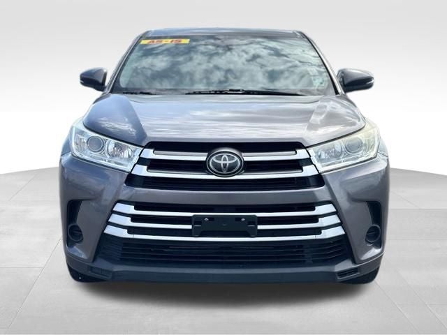 2018 Toyota Highlander LE — photo 2