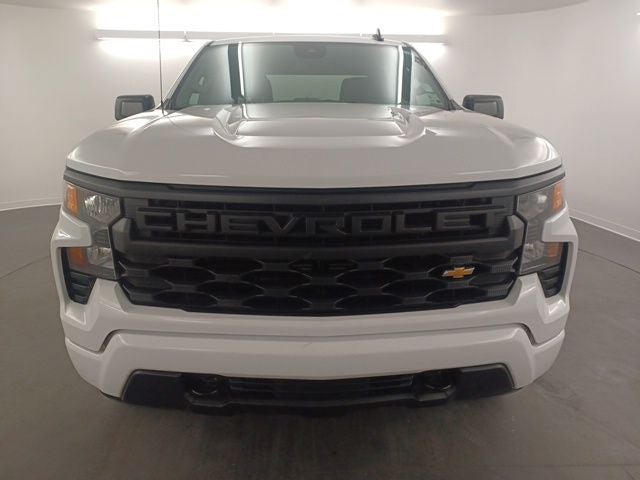 2023 Chevrolet Silverado 1500 Custom — photo 2