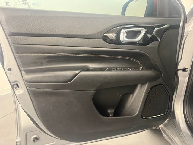 2023 Jeep Compass (RED) Edition