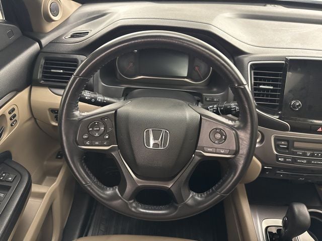 2019 Honda Pilot 2WD EX-L with Navigation and Rear Entertainment System