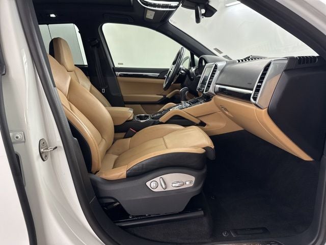 2018 Porsche Cayenne Platinum Edition